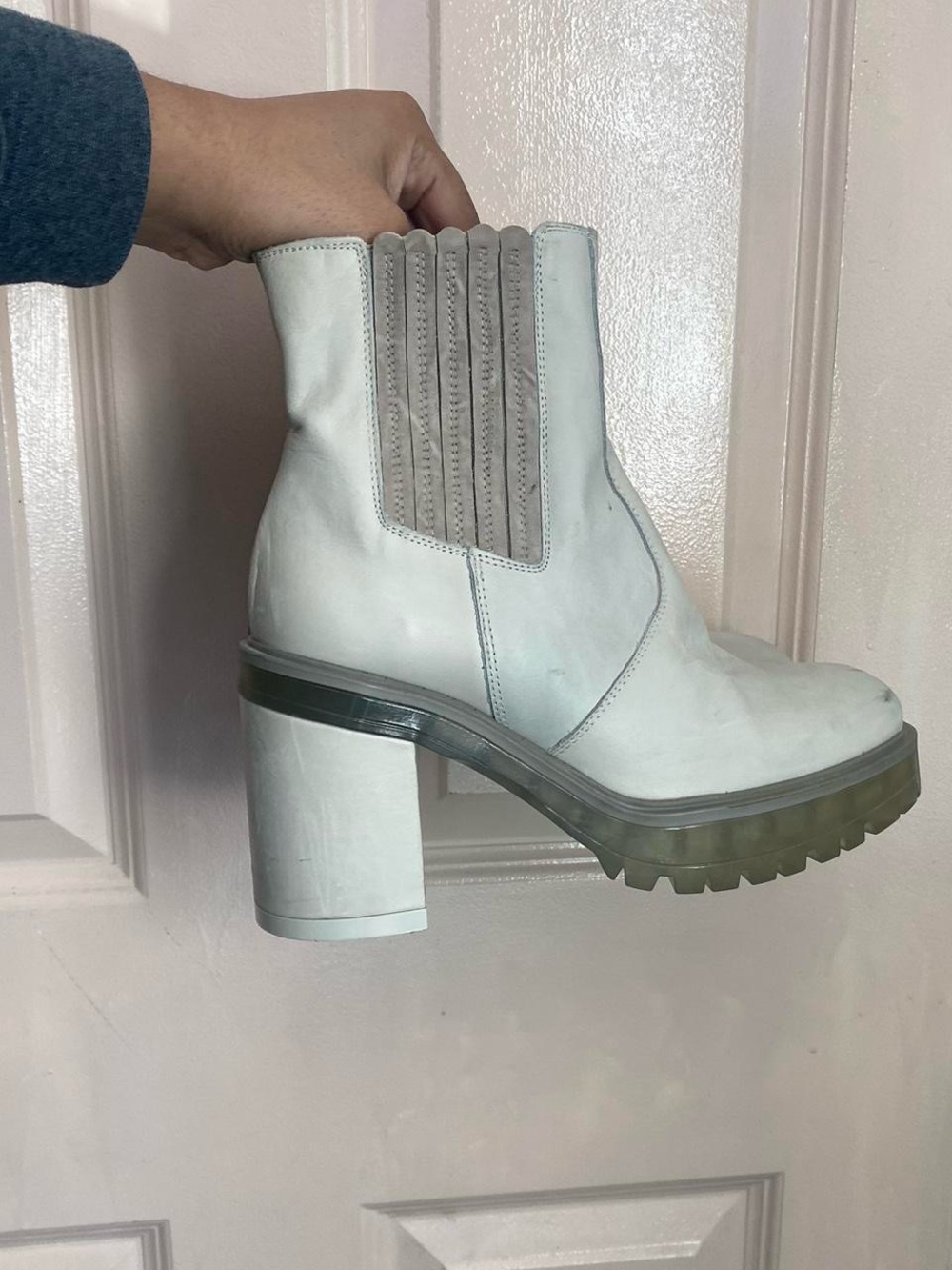 Free People Off-White Chunky-Heel Chelsea Booties